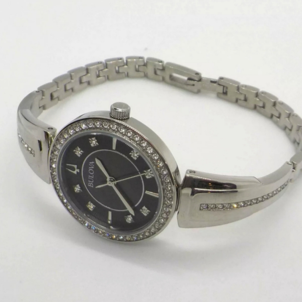**SOLD** Bulova Women's 96X152 Dress Crystal Silver Watch - Picture 6 of 9